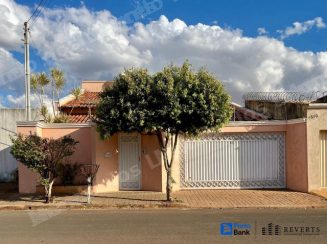 Casa em leilão em Carmelo/MG