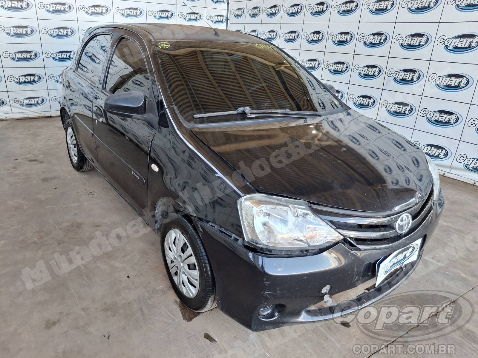 Lote em leilao em Candeias/BA
