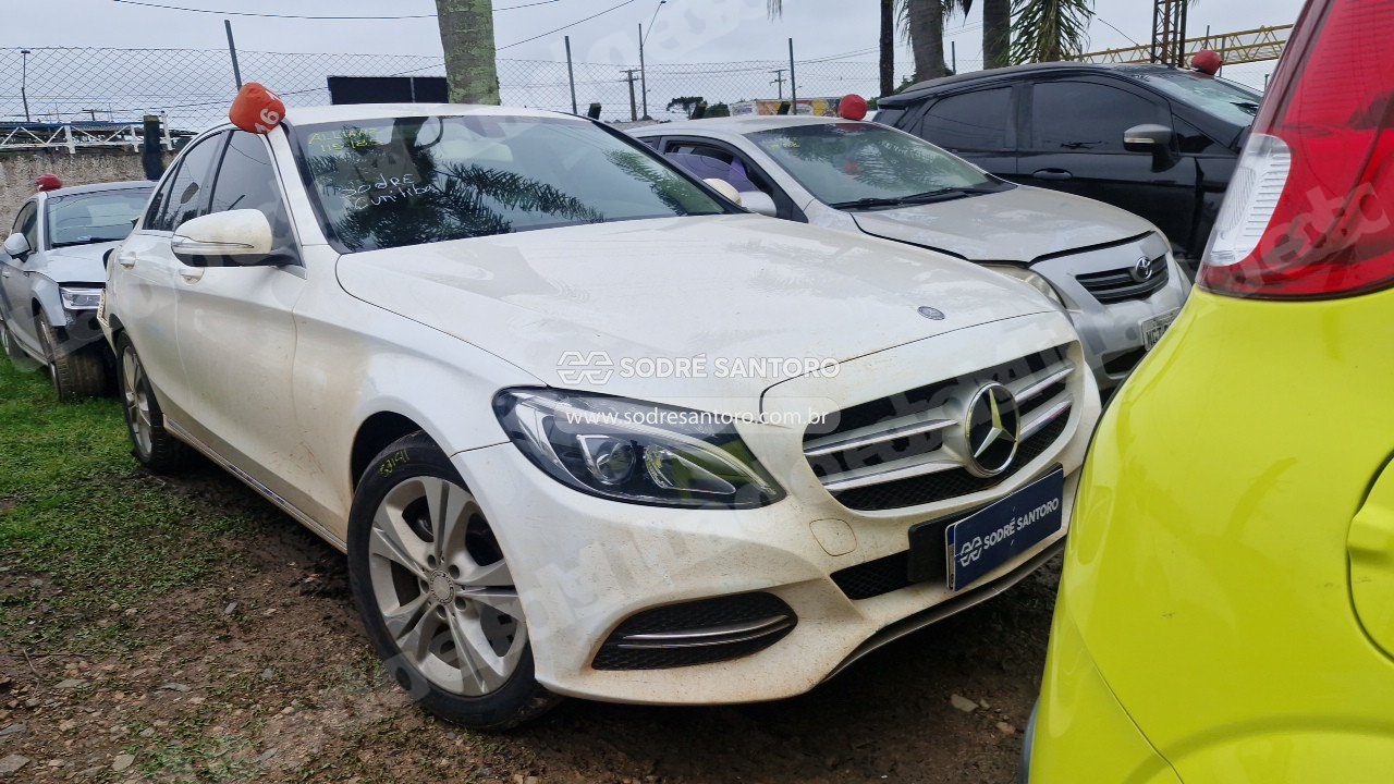 Mercedes em leilao em São José dos Pinhais/PR