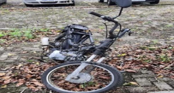 Honda em leilao em São José dos Pinhais/PR