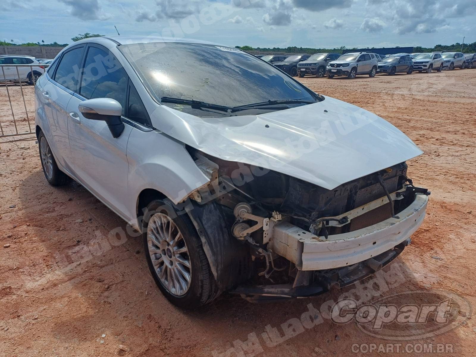 Veiculo em leilao em Eusébio/CE