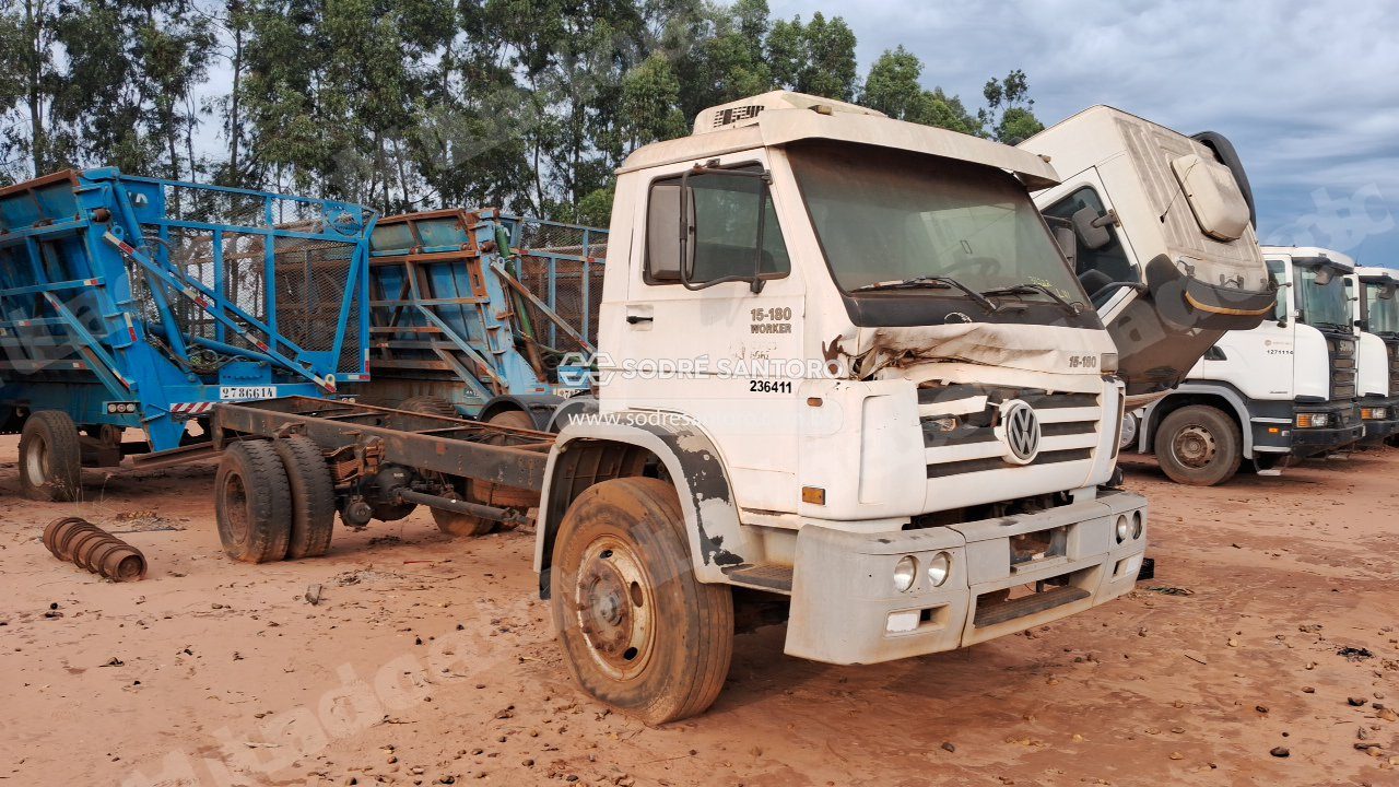 Volkswagen 15.180 Euro3 Worker 2012 em leilao em Brasil