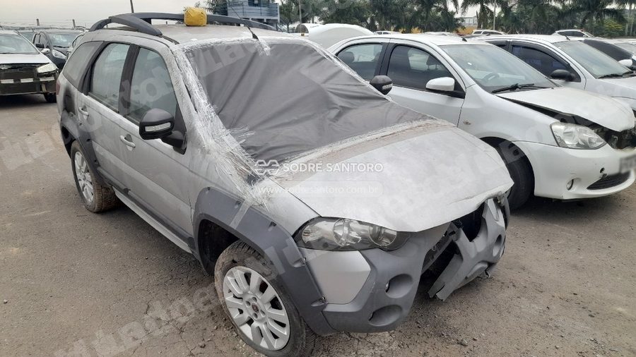 Fiat Weekend Adventure 2016 em leilão em Monte Mor/SP