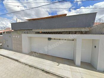 Casa em leilao em Nanuque/MG