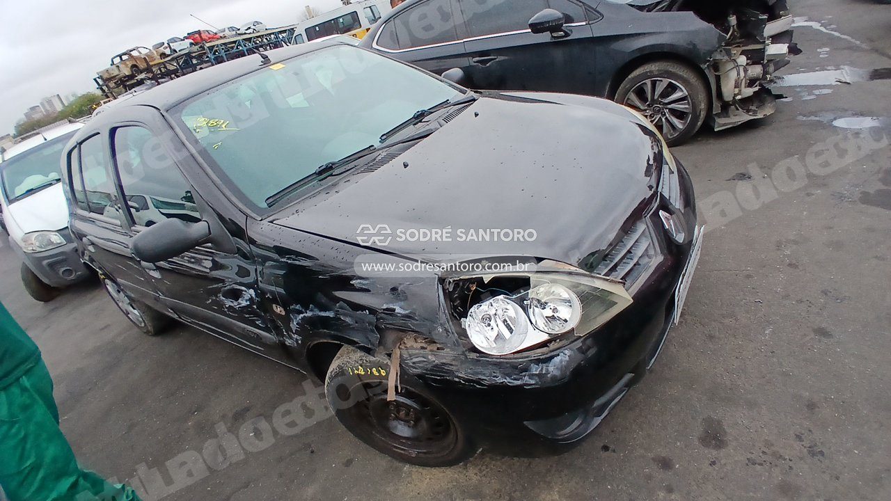 Renault Clio 2010 em leilao em Brasil