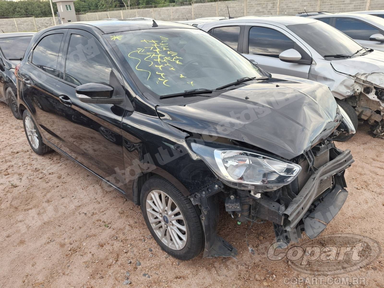 Lote em leilao em Eusébio/CE