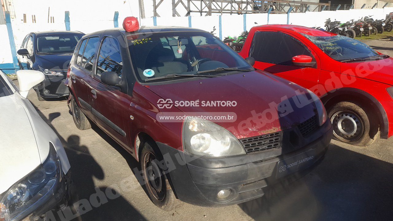 Renault em leilao em São José dos Pinhais/PR
