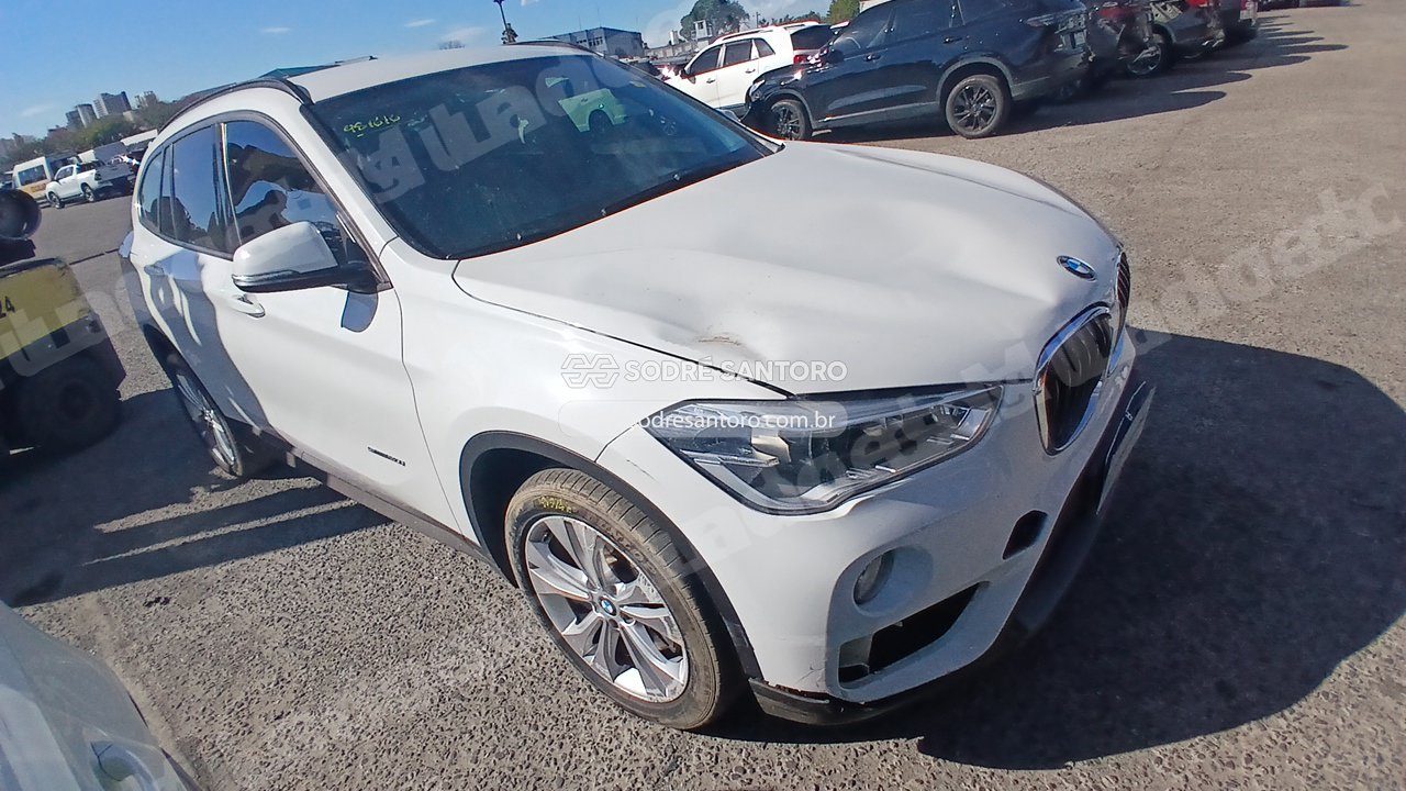 Bmw X1 S20I Activeflex 2016 em leilao em Brasil