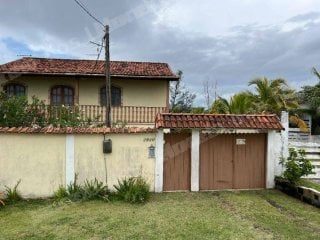 Casa de 243 m2 em leilao em Saquarema/RJ