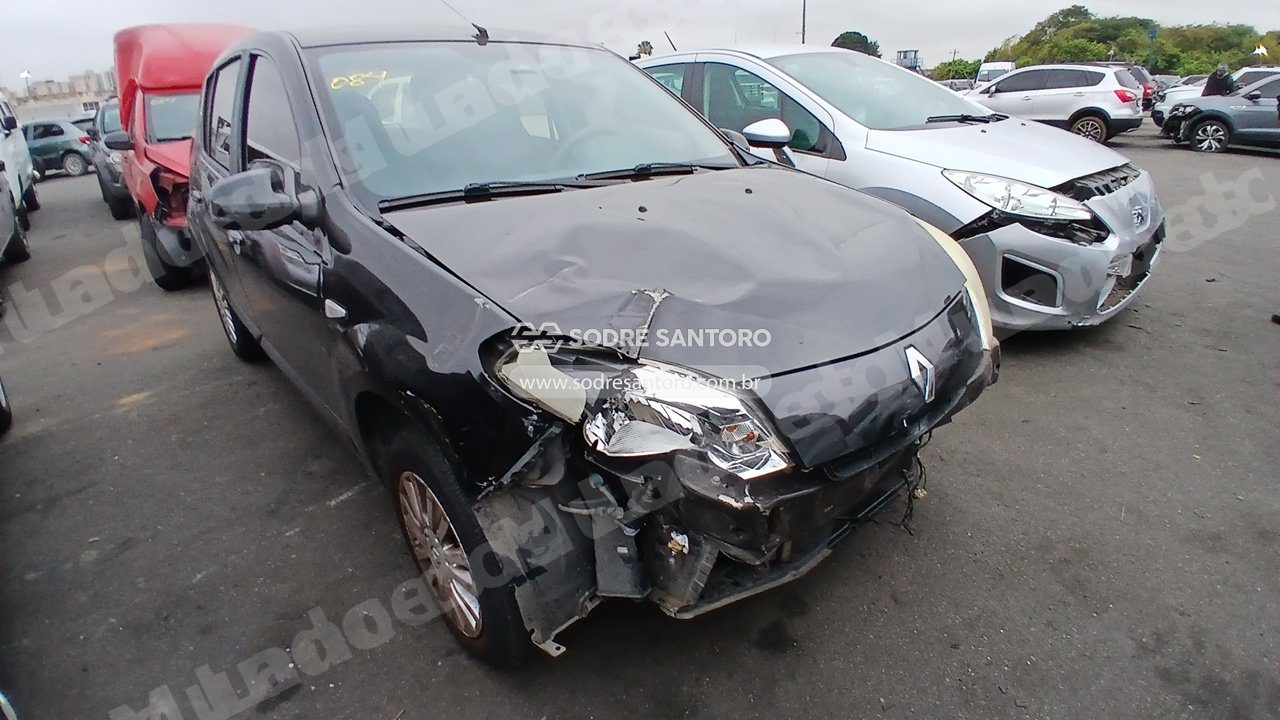Renault em leilao em Brasil