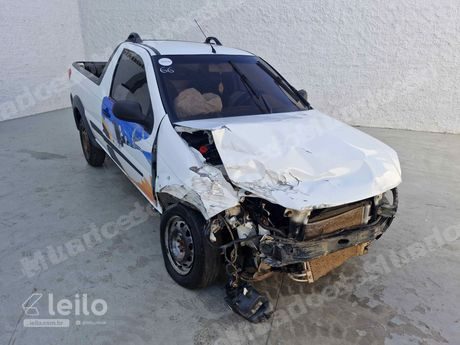 Fiat Strada em leilão em Eusébio/CE - Lote 1