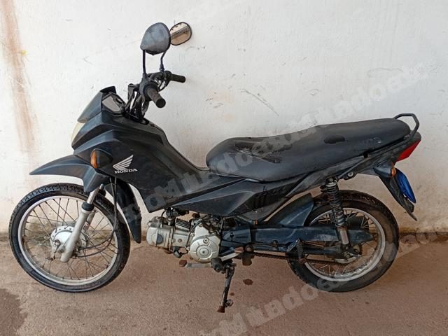 Honda 2016 em leilao em Brasil - Lote 2