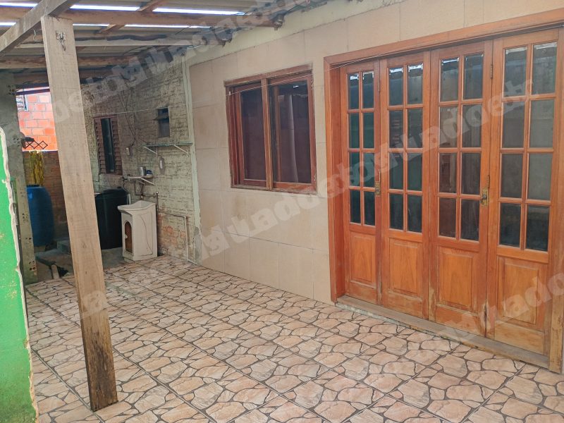 Casa de 200 m2 em leilao em Porto Alegre/RS