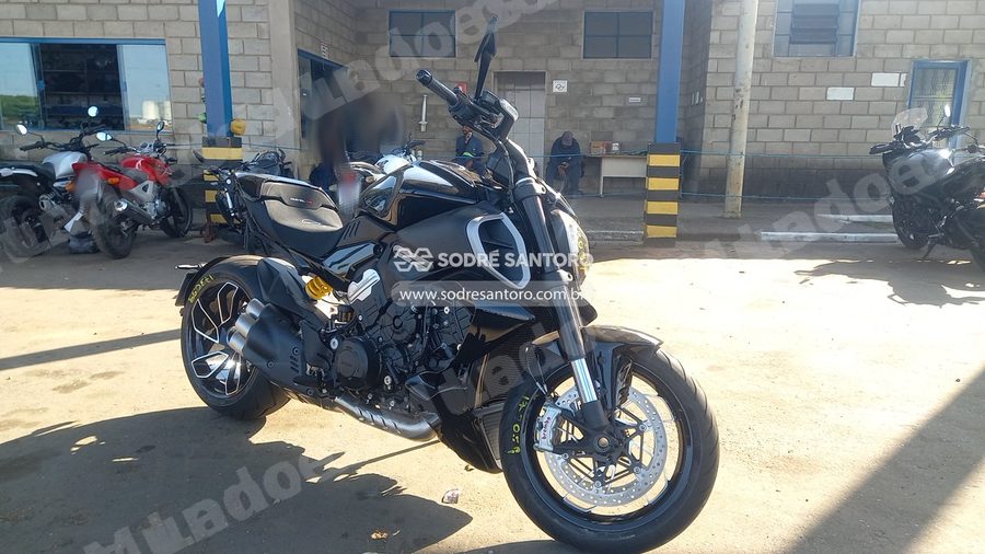 Ducati Diavel V4 2025 em leilão em Monte Mor/SP