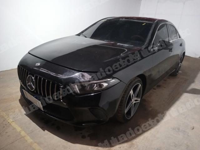 Mercedes 2019 em leilao em Brasil