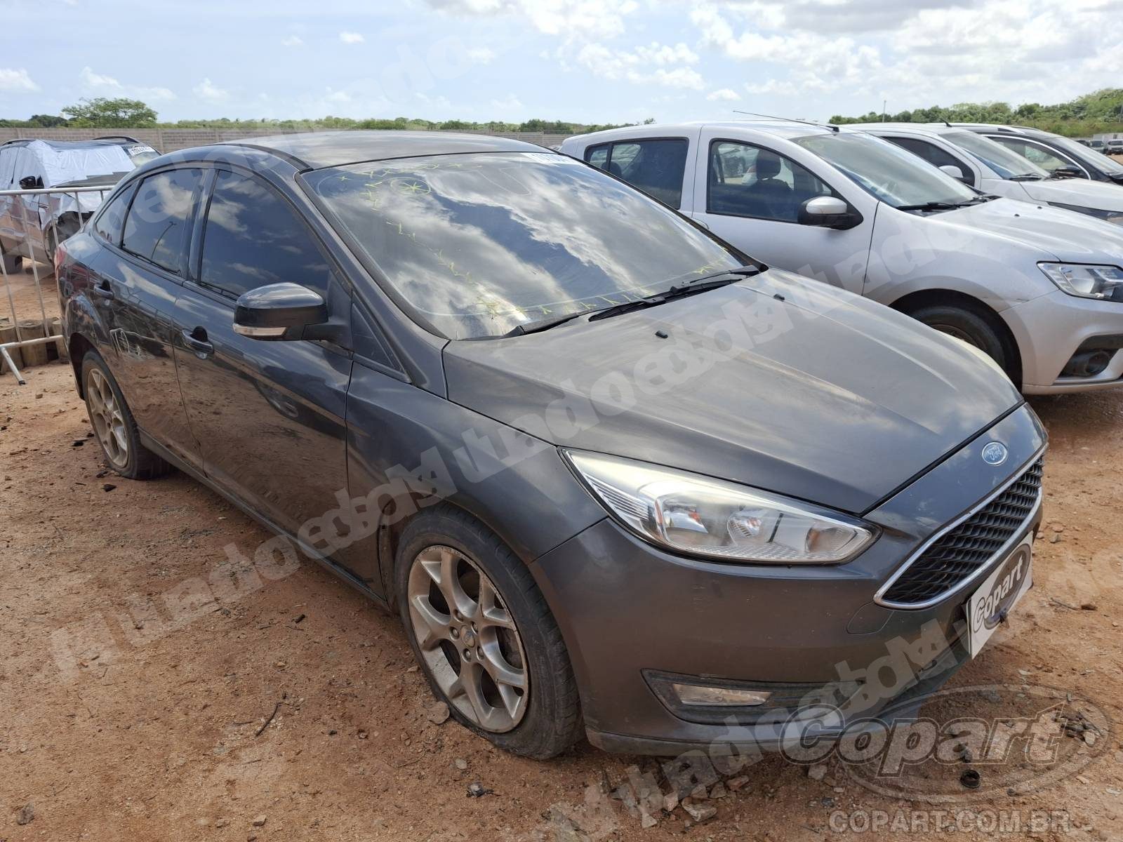 Veiculo em leilao em Eusébio/CE