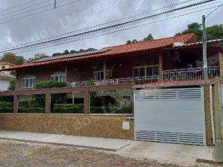 Casa de 147 m2 em leilão em Volta Grande/MG