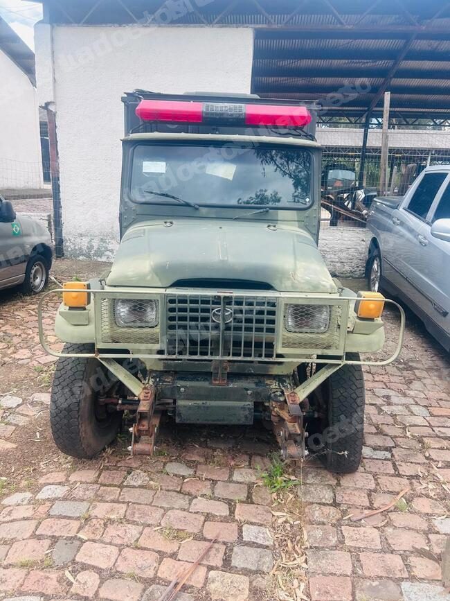 Toyota em leilao em Brasil