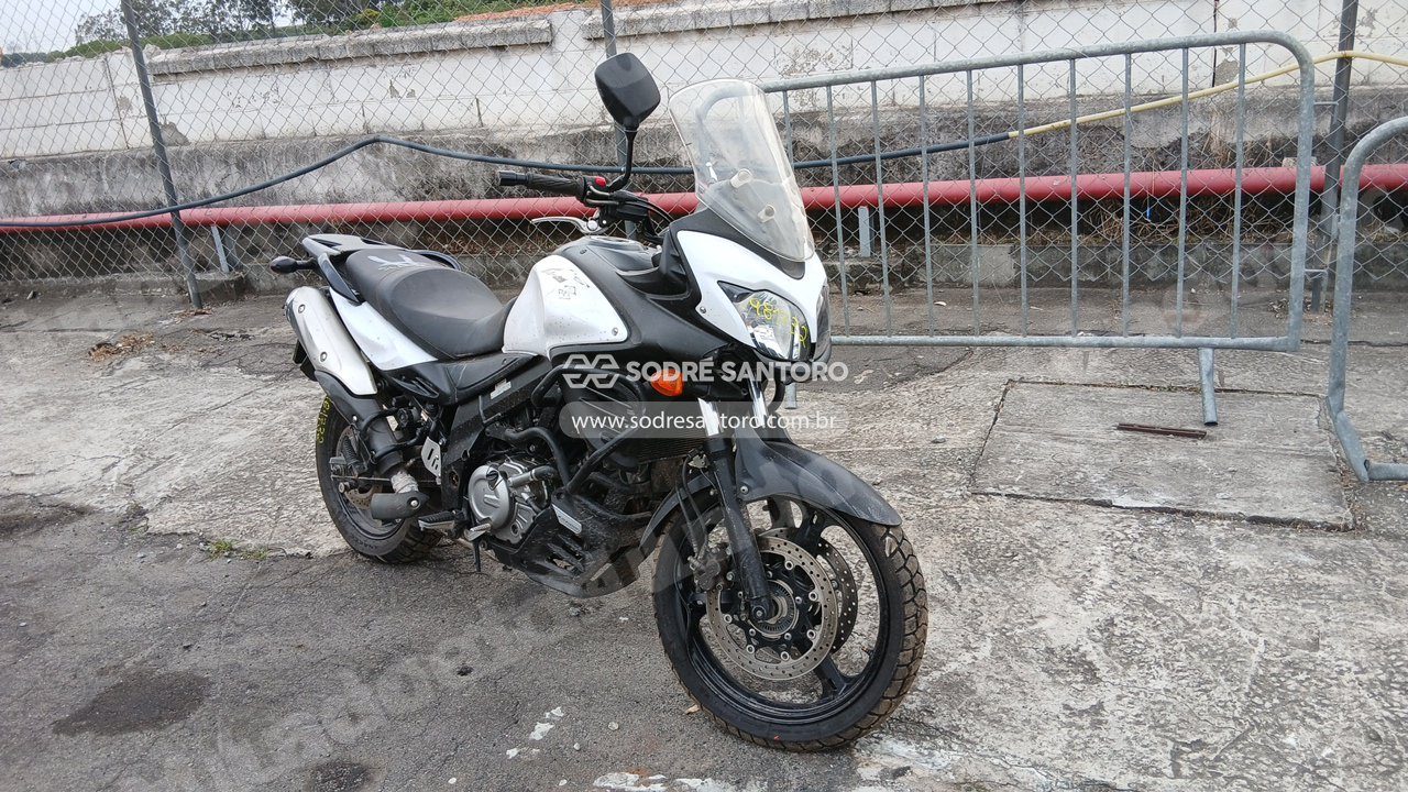 Suzuki Vstrom 650 2014 em leilao em Brasil
