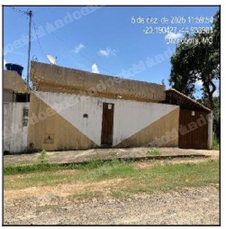 Casa em leilao em Divinopolis/MG
