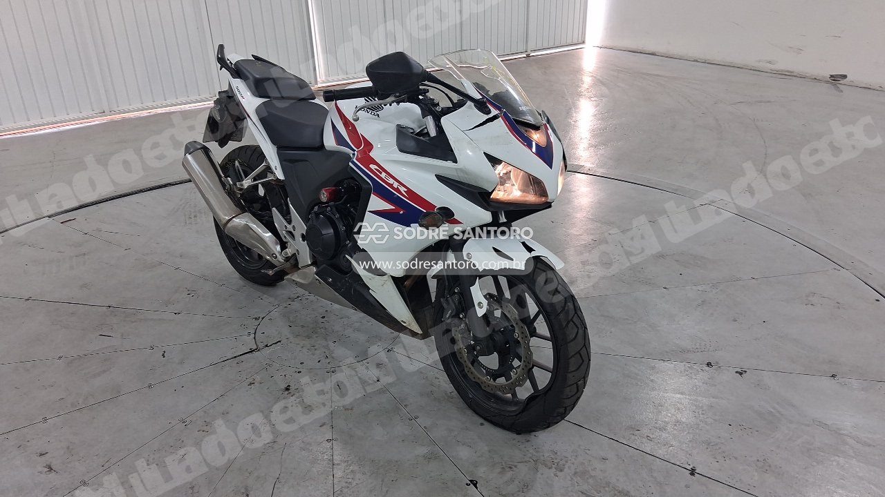 Honda Cbr 500R 2014 em leilao em Brasil