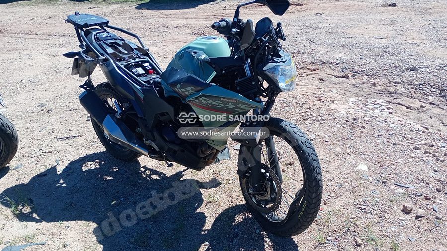 Kawasaki Versys-X 300 Tr 2023 em leilão em São José dos Pinhais/PR