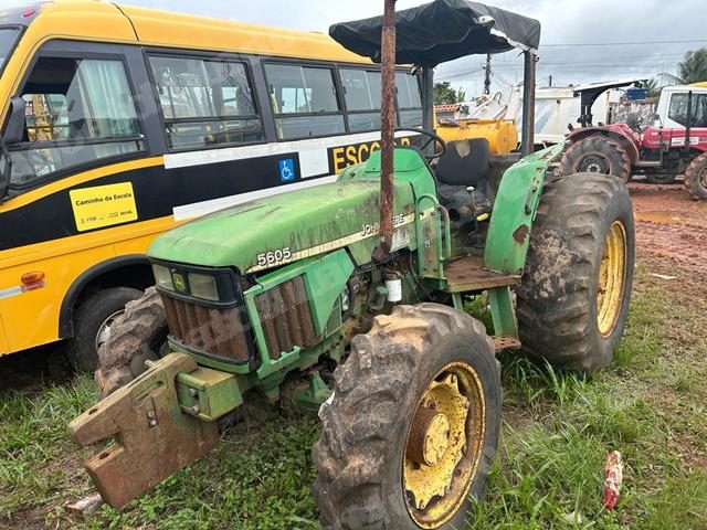 Máquina agrícola em leilão em Brasil - Lote 9
