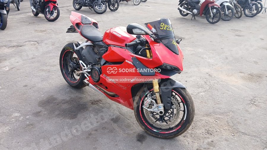 Ducati 1199 Panig S 2015 em leilão em Guarulhos/SP