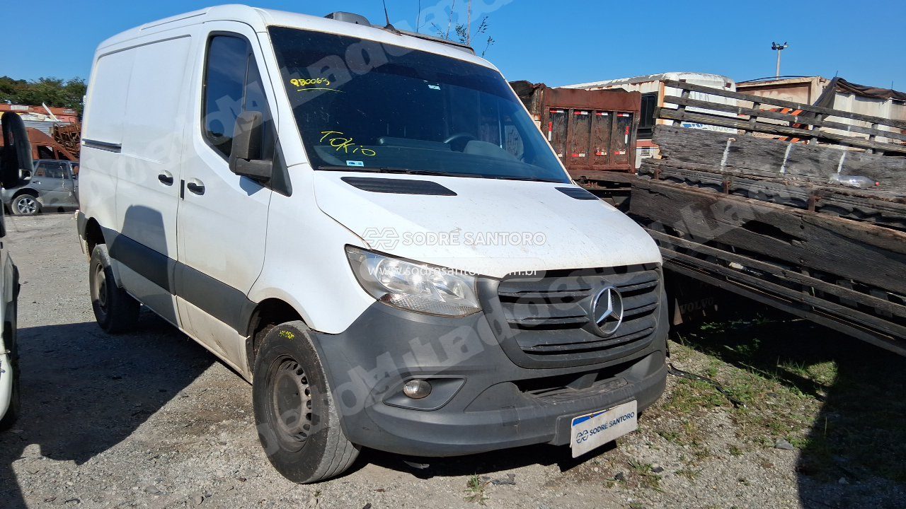 Mercedes em leilao em Brasil