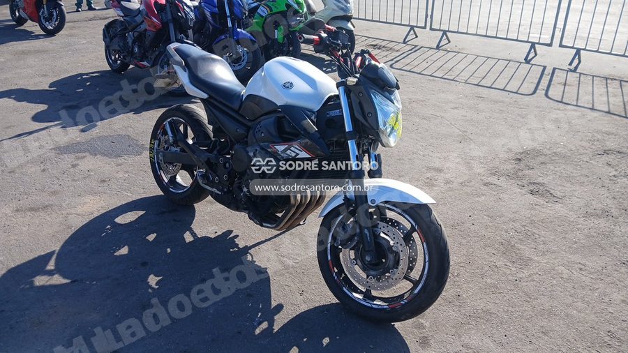 Yamaha Xj6 N 2012 em leilão em Guarulhos/SP