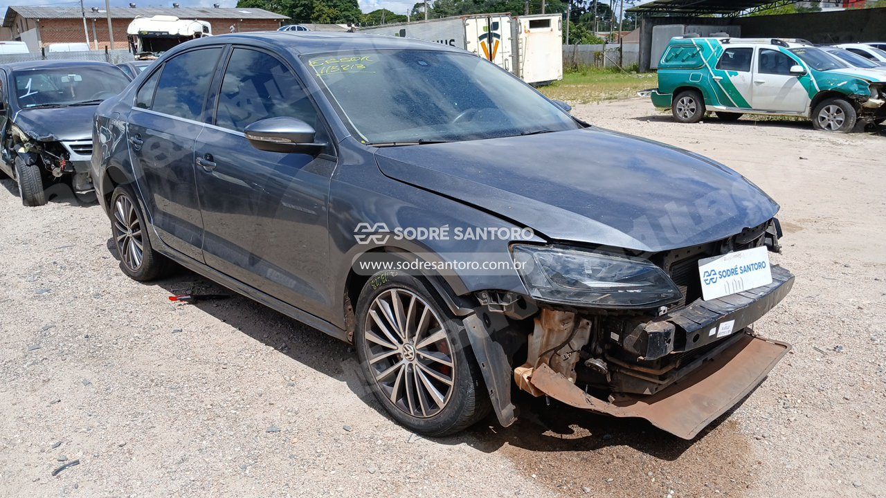 Volkswagen Jetta 2.0T 2011 em leilao em Sj. dos Pinhais/PR
