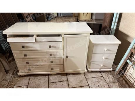 Móveis em leilão em Aparecida de Goiânia/GO - Lote 3