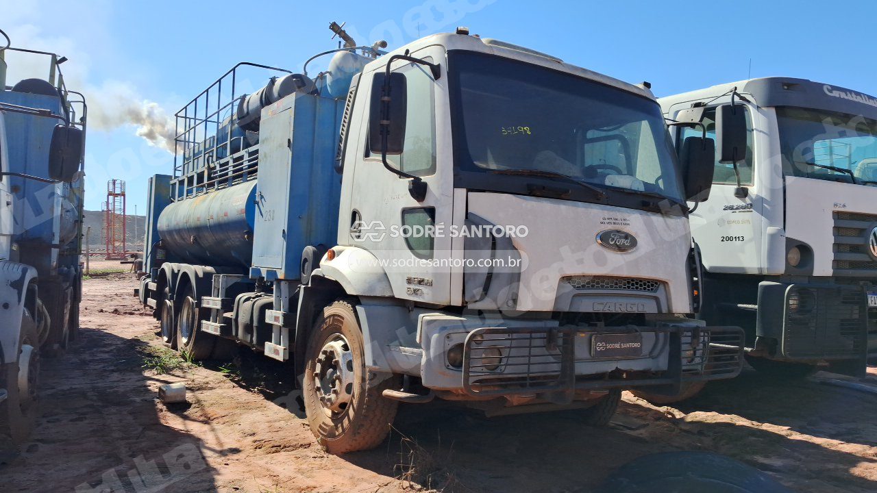 Ford Cargo 2628 Cn 6X4 2012 em leilao em Brasil