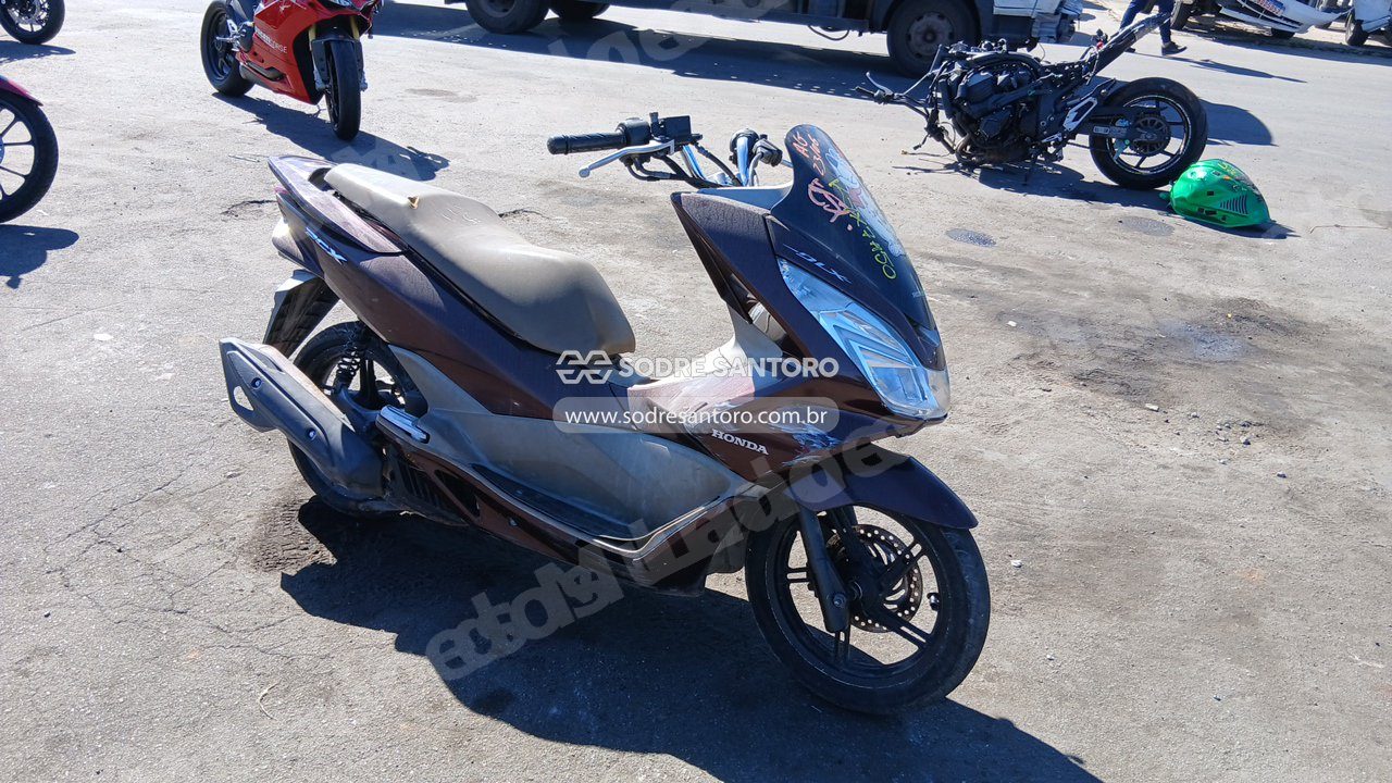 Honda Pcx 150 Dlx 2018 em leilão em Brasil