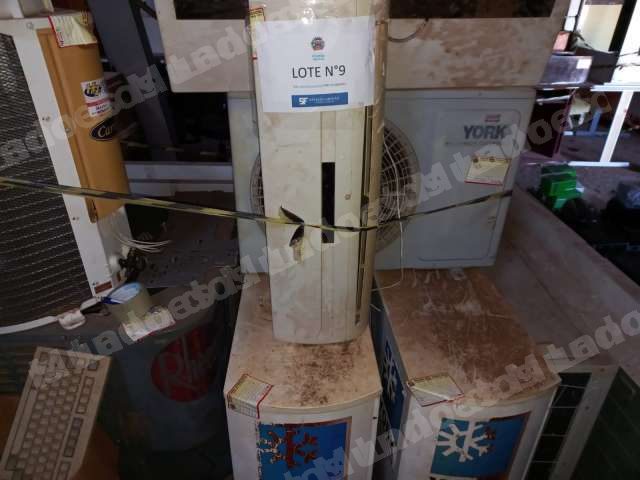 Lote em leilao em Brasil
