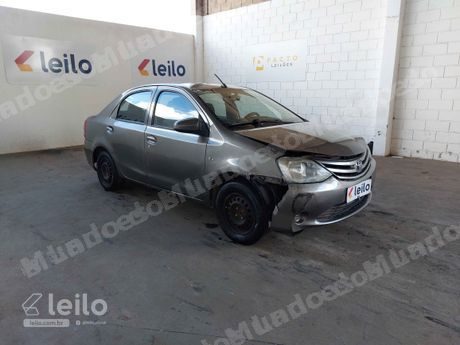 Toyota em leilao em São Carlos/SP