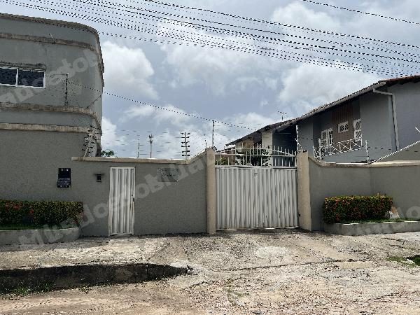 Casa em leilao em A/CE