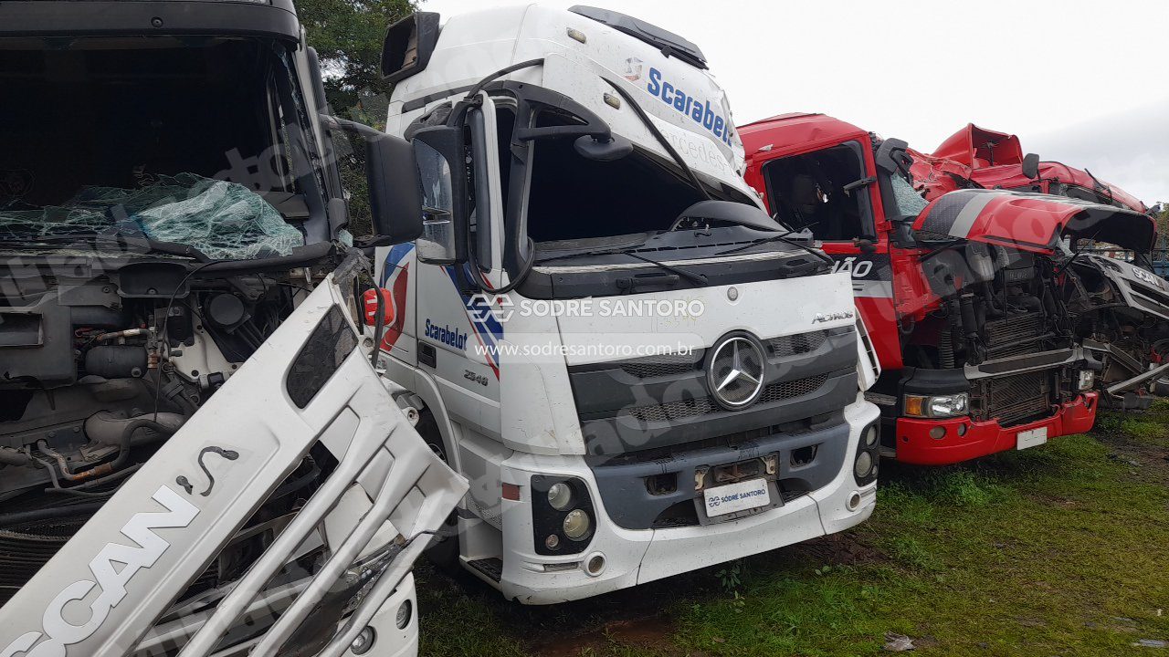 Mercedes em leilao em São José dos Pinhais/PR