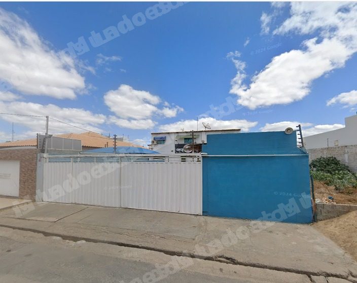 Casa em leilão em Brasil - Lote 121