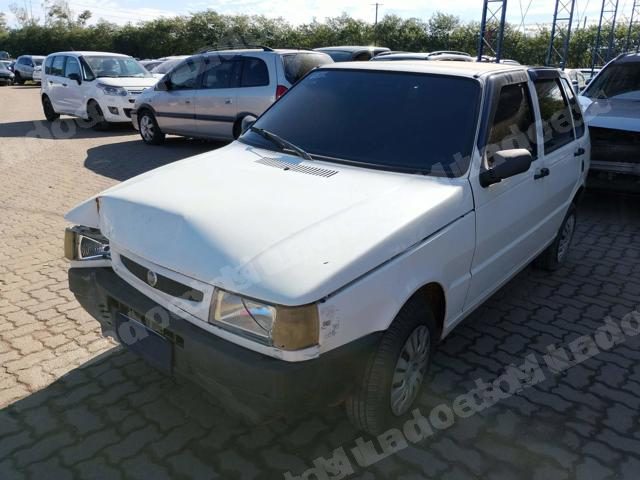 Fiat Uno 2003 em leilão em Brasil