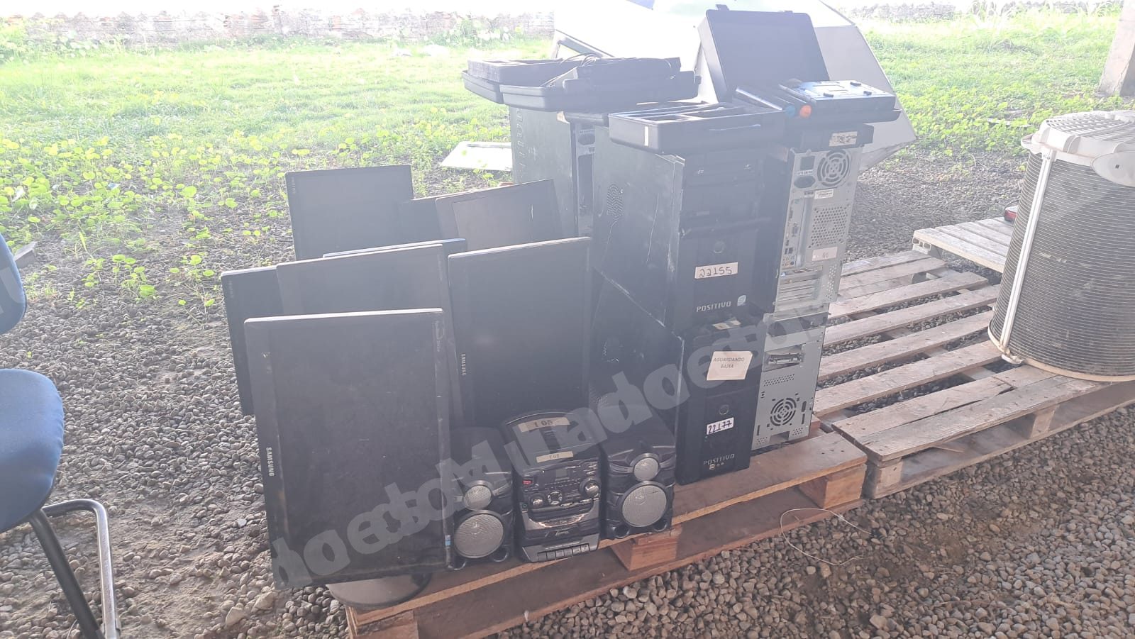 Lote em leilao em Brasil