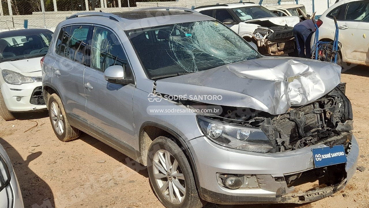 Volkswagen Tiguan 2.0 Tsi 2014 em leilao em São José dos Pinhais/PR