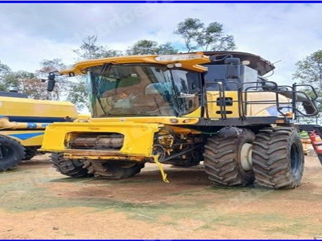 Máquina agrícola 2010 em leilão em Brasil - Lote 5