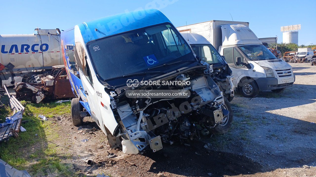 Renault em leilao em Brasil