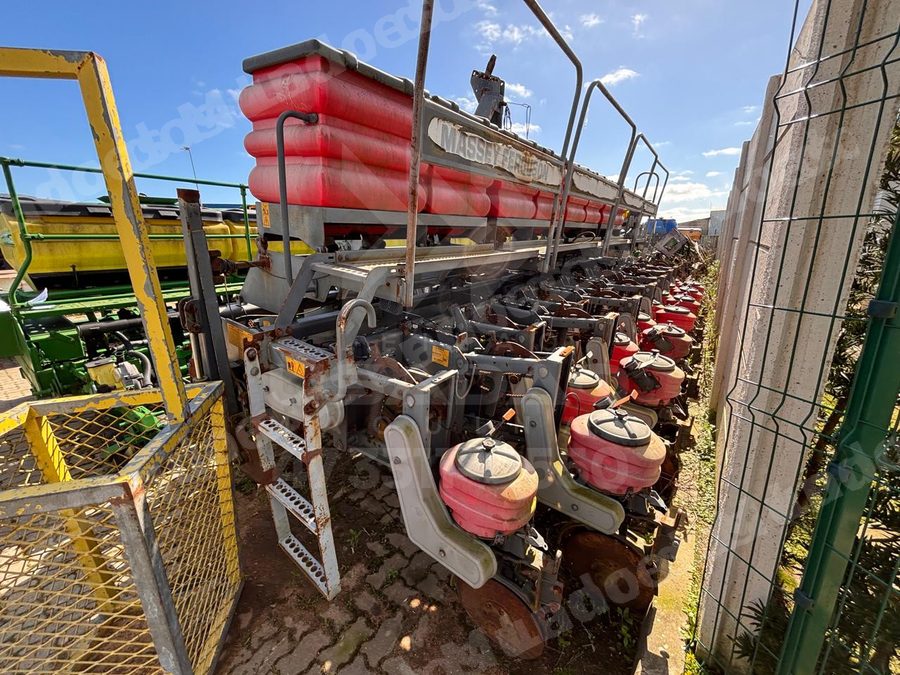 Máquina agrícola 2012 em leilão em Lavras do Sul/RS - Lote 3