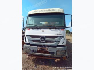 Mercedes Axor 2014 em leilao em Brasil