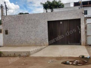 Casa em leilao em Lagoa do Carro/PE