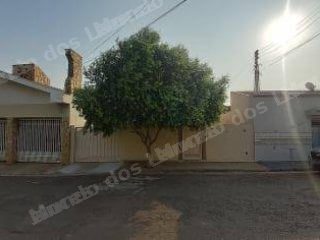 Casa de 127 m2 em leilao em Tupã/SP
