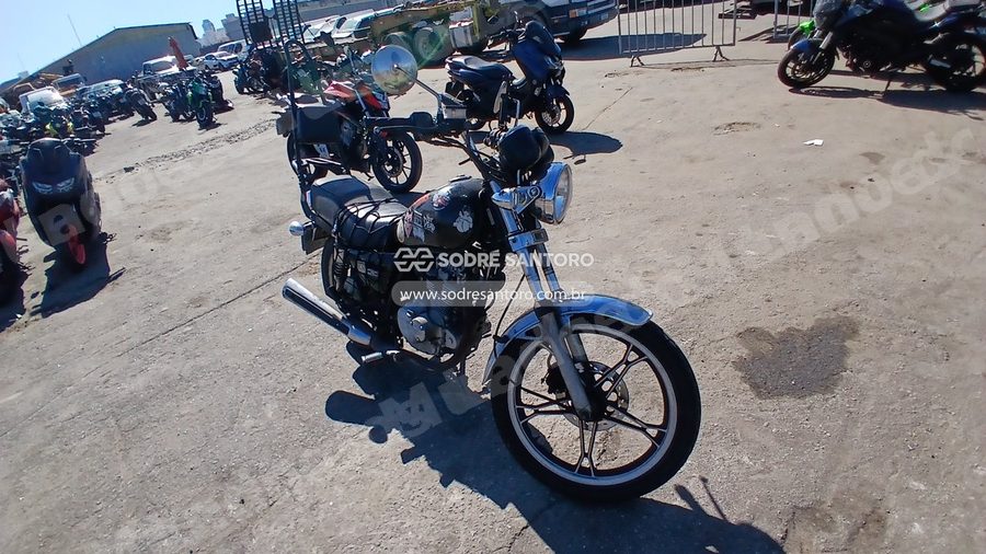 Suzuki Intruder 125 Ce 2013 em leilão em Guarulhos/CE