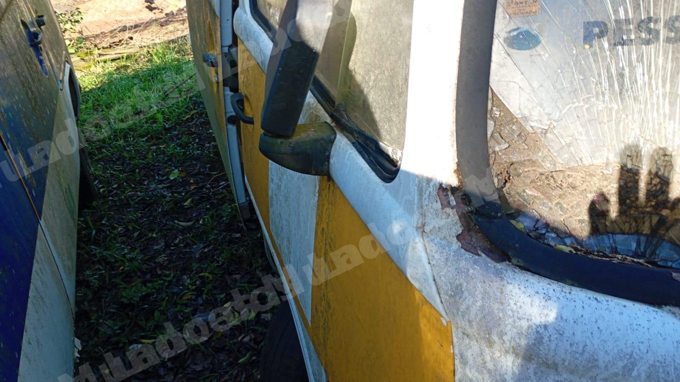 Vw Kombi 2010 em leilão em Palmas/PR - Lote 2